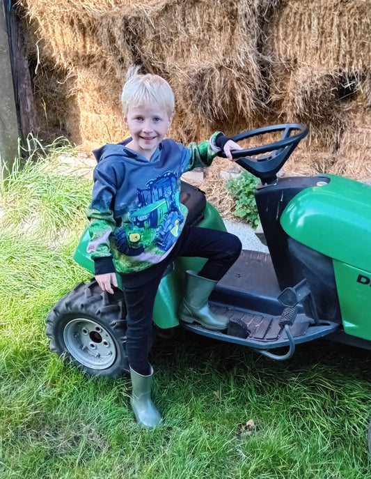 Dunkelgrauer Hoodie mit John Deere